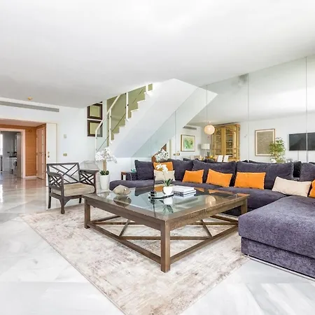 Puerto Banus Beachfront Private Pool *