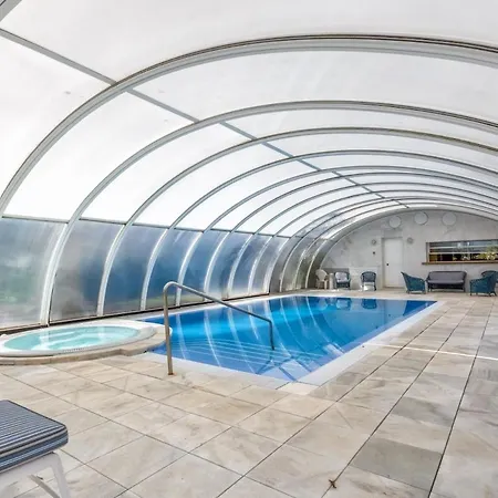 Puerto Banus Beachfront Private Pool Apartment Marbella