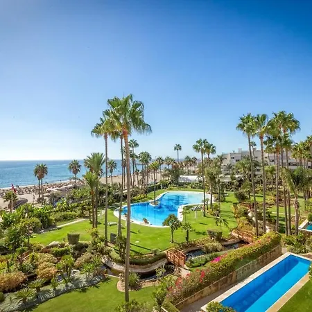 Puerto Banus Beachfront Private Pool * Marbella