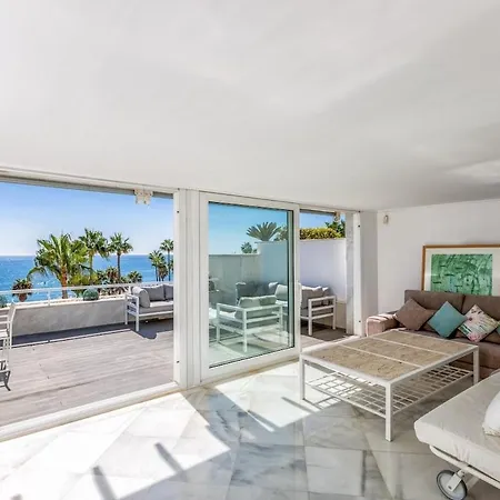 Puerto Banus Beachfront Private Pool Apartment Marbella
