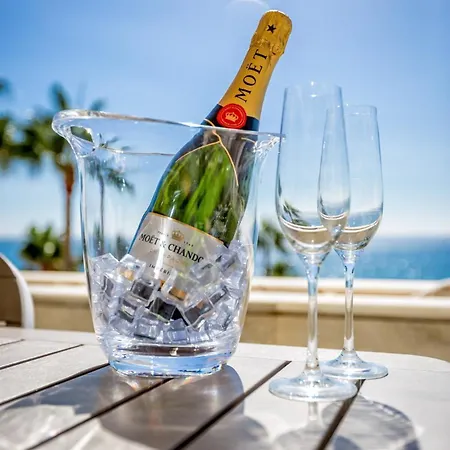 Puerto Banus Beachfront Private Pool *