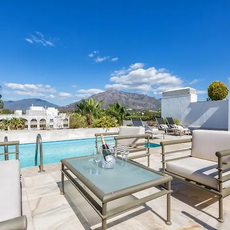 Puerto Banus Beachfront Private Pool * Marbella
