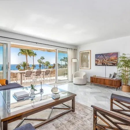 Puerto Banus Beachfront Private Pool Apartment Marbella