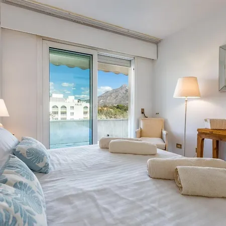 Puerto Banus Beachfront Private Pool Apartment